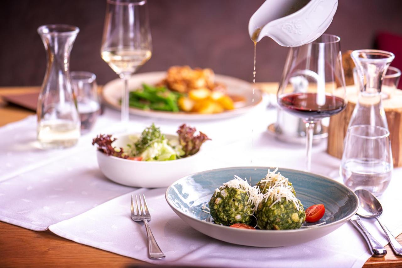 ليوغانغ Pension Restaurant Dorfalm المظهر الخارجي الصورة