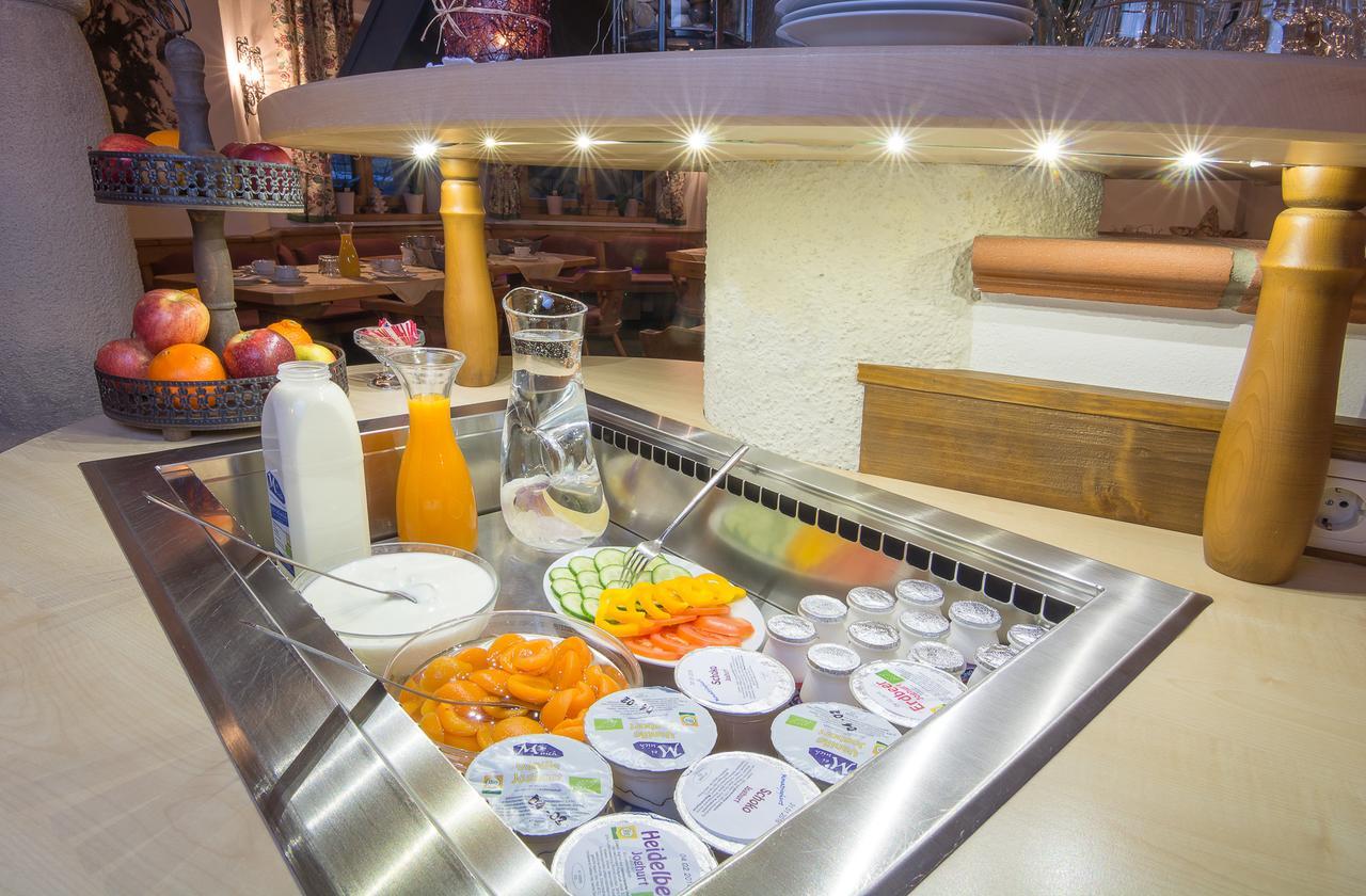 ليوغانغ Pension Restaurant Dorfalm المظهر الخارجي الصورة